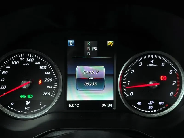 Mercedes-Benz C 200 - автомобили, коли, обяви за нови и употребявани 7