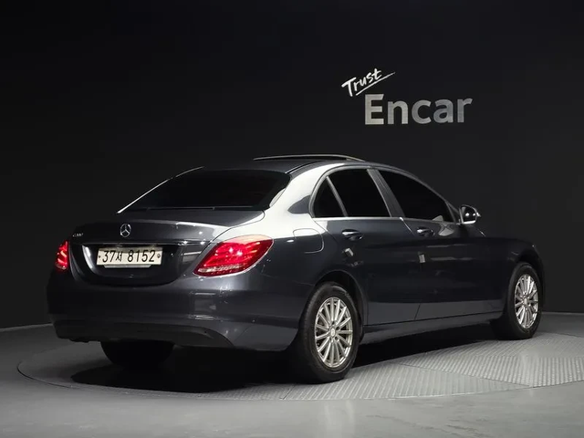 Mercedes-Benz C 200 - автомобили, коли, обяви за нови и употребявани 1