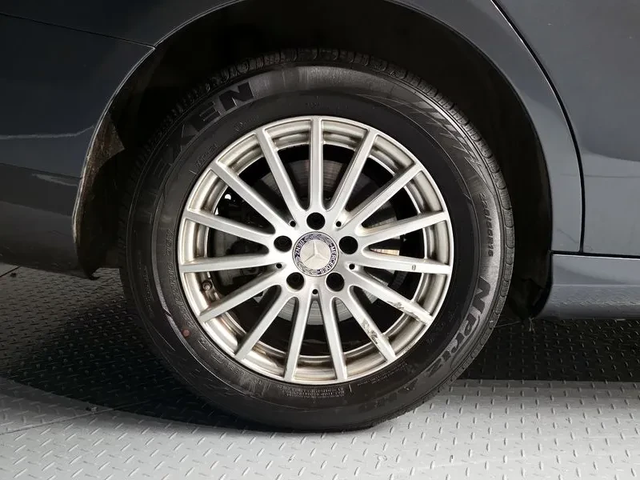 Mercedes-Benz C 200 - автомобили, коли, обяви за нови и употребявани 4