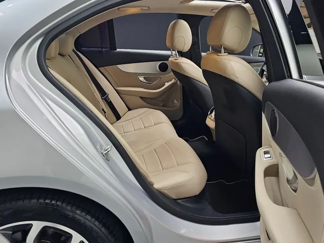 Mercedes-Benz C 200 Avantgarde - автомобили, коли, обяви за нови и употребявани 11