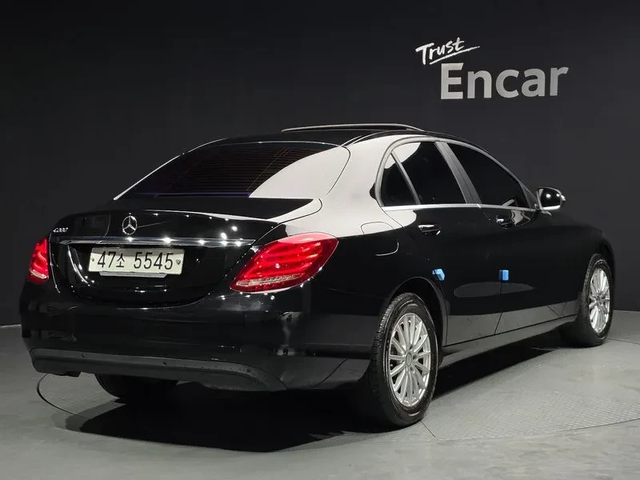 Mercedes-Benz C 200 - автомобили, коли, обяви за нови и употребявани 1