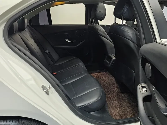 Mercedes-Benz C 200 - автомобили, коли, обяви за нови и употребявани 11