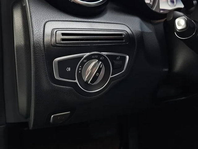 Mercedes-Benz C 200 - автомобили, коли, обяви за нови и употребявани 13