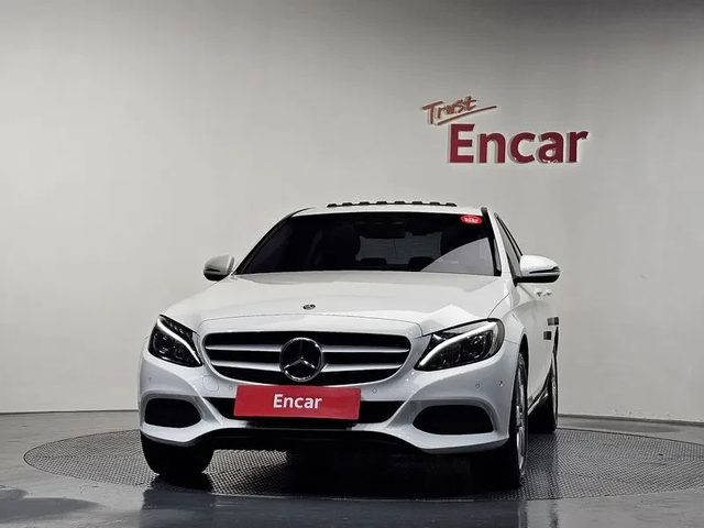 Mercedes-Benz C 200 - автомобили, коли, обяви за нови и употребявани 2