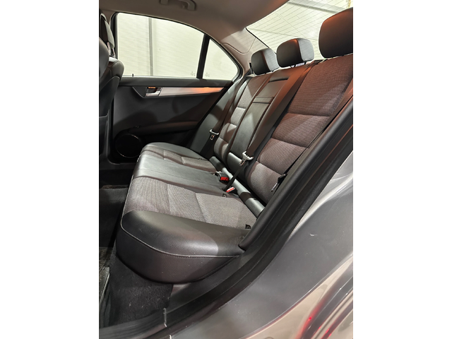 Mercedes-Benz C 200 - автомобили, коли, обяви за нови и употребявани 9