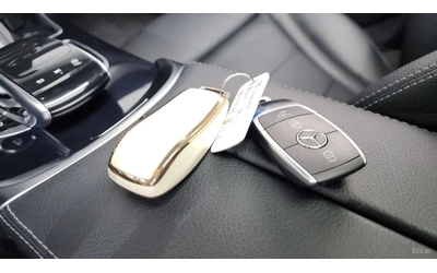 Mercedes-Benz C 200 AVANGARDE* КОЖА* НАВИ* ПАНО - автомобили, коли, обяви за нови и употребявани 12