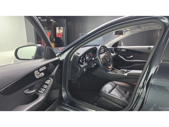 Mercedes-Benz C 200 КОЖА* НАВИ* ПАНО* КАМЕРА - автомобили, коли, обяви за нови и употребявани 7
