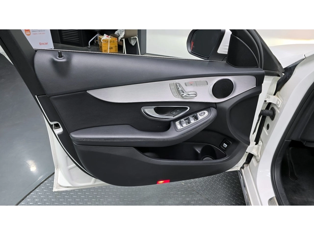 Mercedes-Benz C 200 C200 Avantgarde | HUD | MEMORY | Панорама - автомобили, коли, обяви за нови и употребявани 14