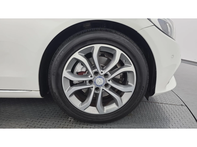 Mercedes-Benz C 200 - автомобили, коли, обяви за нови и употребявани 4