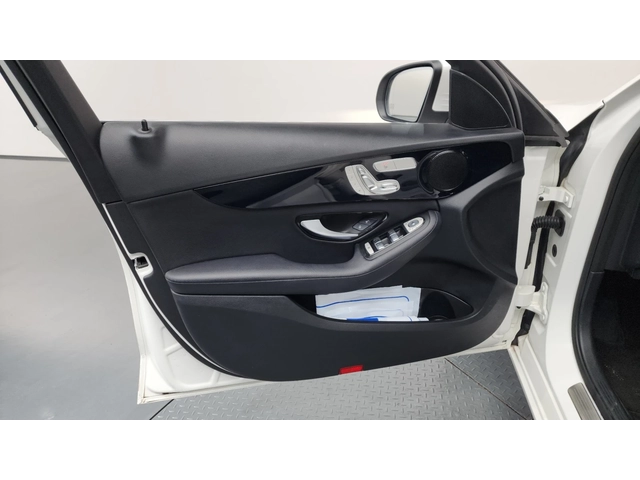 Mercedes-Benz C 200 - автомобили, коли, обяви за нови и употребявани 8