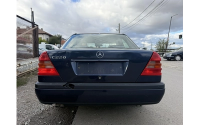 mercedes-benz-c-200 - 4