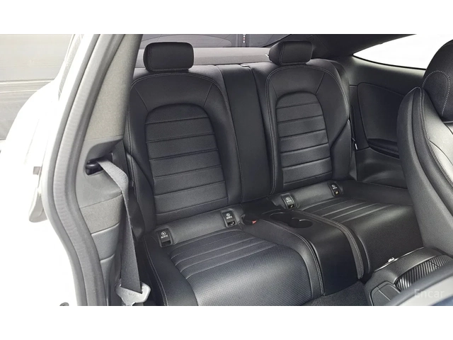 Mercedes-Benz C 200 Пълен AMG-Пакет | 7 G-Tronic | Head-Up | Панорама - автомобили, коли, обяви за нови и употребявани 8