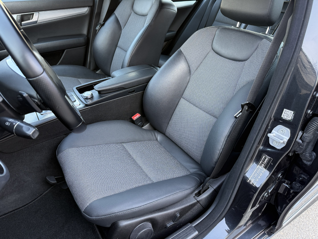 Mercedes-Benz C 200i AMG AUTOMATIC - автомобили, коли, обяви за нови и употребявани 8