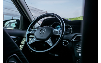 Mercedes-Benz C 220 CDI - FACELIFT - 6M ГАРАНЦИЯ - РЕАЛНИ КИЛОМЕТРИ! - автомобили, коли, обяви за нови и употребявани 11