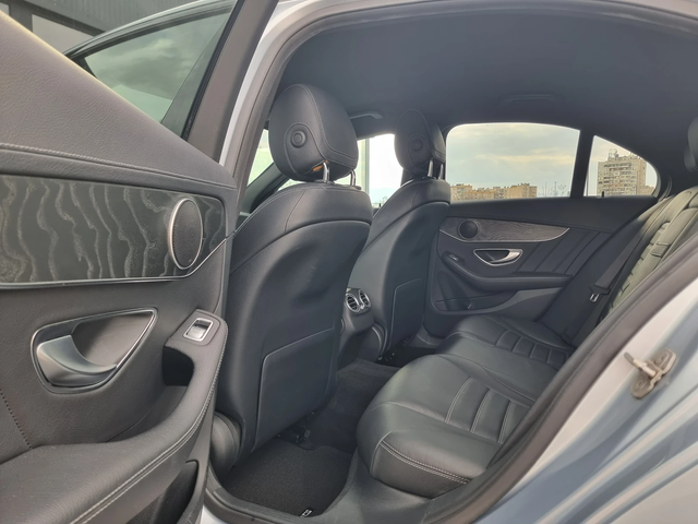 Mercedes-Benz C 220 BRABUS * Distronic Plus * KeyLess GO * - автомобили, коли, обяви за нови и употребявани 9