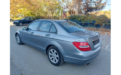 mercedes-benz-c-220 - 4