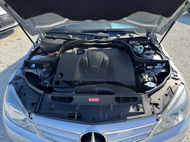 Mercedes-Benz C 220 -CDI-NAVI-XENON-AVTOMAT - автомобили, коли, обяви за нови и употребявани 13