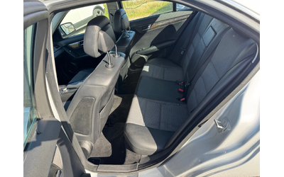 Mercedes-Benz C 220 -CDI-NAVI-XENON-AVTOMAT - автомобили, коли, обяви за нови и употребявани 9