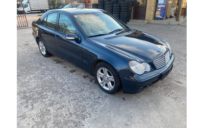 mercedes-benz-c-220 - 1