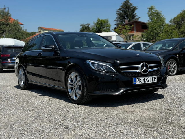 Mercedes-Benz C 220 2.2D 170kc. Сервизна история Теглич Е6 - автомобили, коли, обяви за нови и употребявани 2