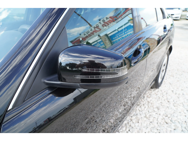 Mercedes-Benz C 220 Перфектен/Обслужен - автомобили, коли, обяви за нови и употребявани 7