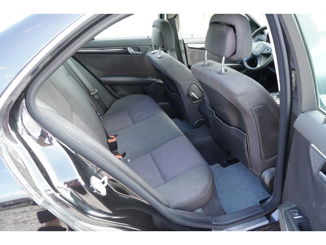 Mercedes-Benz C 220 Перфектен/Обслужен - автомобили, коли, обяви за нови и употребявани 8