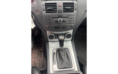 Mercedes-Benz C 220 CDI AVTOMAT/NAVI/KOJA EURO 5 - автомобили, коли, обяви за нови и употребявани 11