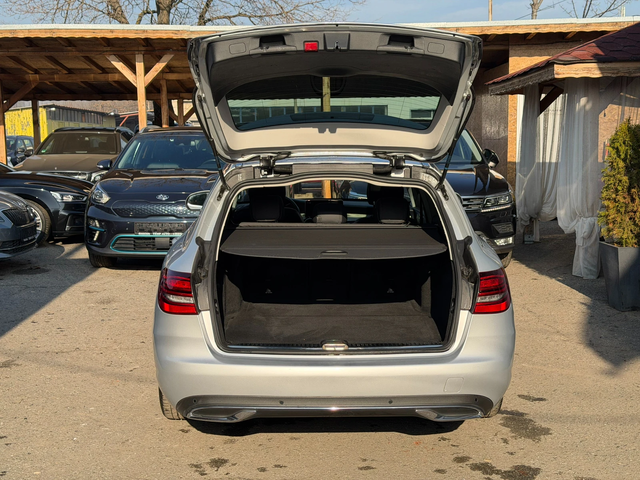 Mercedes-Benz C 220 D* СЕРВИЗНА КНИЖКА С ПЪЛНА ИСТОРИЯ В МЕРЦЕДЕС - автомобили, коли, обяви за нови и употребявани 5