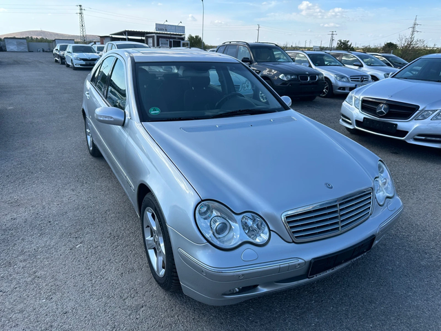 Mercedes-Benz C 220 2.2CDI* 143к.с* АВТОМАТИК* КСЕНОН* ПОДГРЕВ - автомобили, коли, обяви за нови и употребявани 2