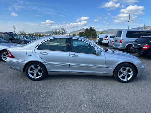 Mercedes-Benz C 220 2.2CDI* 143к.с* АВТОМАТИК* КСЕНОН* ПОДГРЕВ - автомобили, коли, обяви за нови и употребявани 7