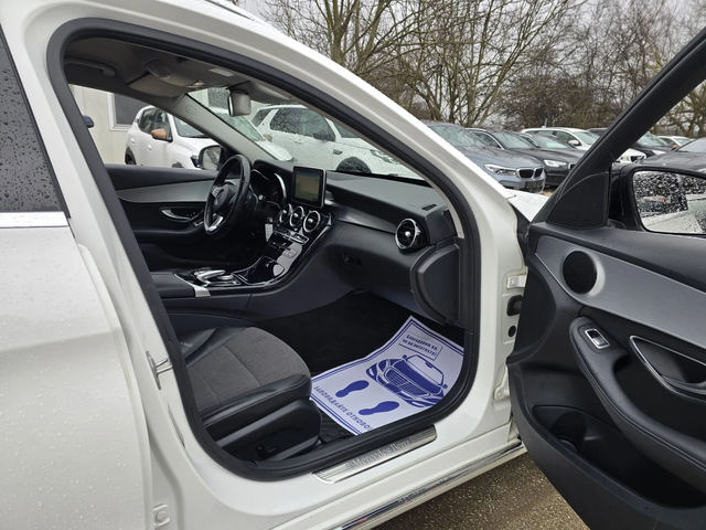 Mercedes-Benz C 220 2.2CDI 170к.с Топ състояние - автомобили, коли, обяви за нови и употребявани 12