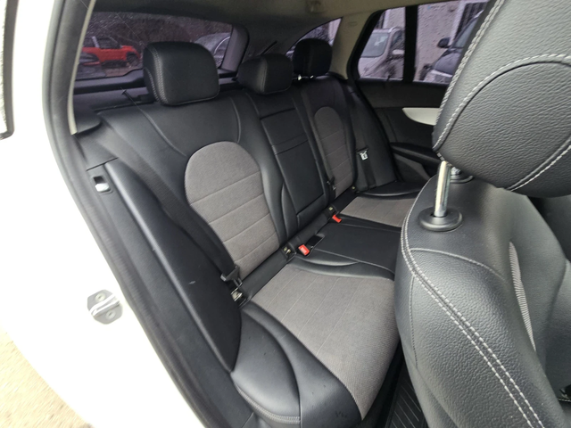 Mercedes-Benz C 220 2.2CDI 170к.с Топ състояние - автомобили, коли, обяви за нови и употребявани 13