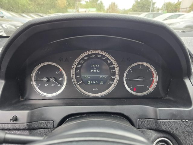 Mercedes-Benz C 220 2.2CDI 170к.с Топ състояние - автомобили, коли, обяви за нови и употребявани 16