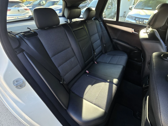Mercedes-Benz C 220 2.2CDI 170к.с AMG - автомобили, коли, обяви за нови и употребявани 13