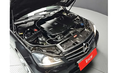 mercedes-benz-c-220 - 5