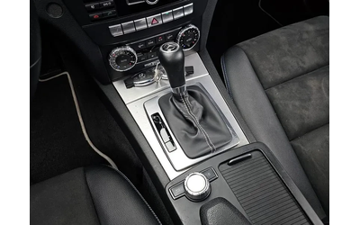 Mercedes-Benz C 220 Cdi 4Matic Edition C - автомобили, коли, обяви за нови и употребявани 8