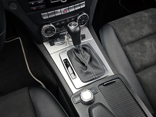 Mercedes-Benz C 220 Cdi 4Matic Edition C - автомобили, коли, обяви за нови и употребявани 8