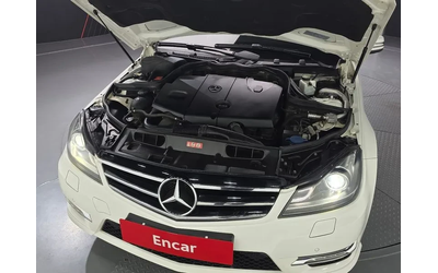 mercedes-benz-c-220 - 5