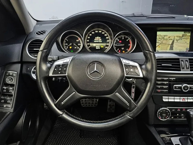 Mercedes-Benz C 220 CDI - автомобили, коли, обяви за нови и употребявани 12