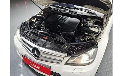 mercedes-benz-c-220 - 5