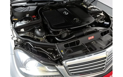 mercedes-benz-c-220 - 5