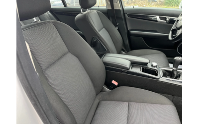 mercedes-benz-c-220 - 5