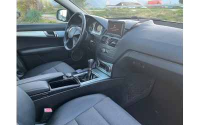 mercedes-benz-c-220 - 4