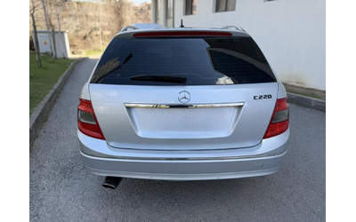mercedes-benz-c-220 - 5