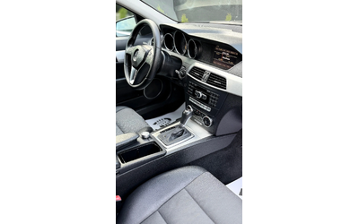 Mercedes-Benz C 220 170HP* FACE* AMG* 7G* CAMERA* СОБСТВЕН ЛИЗИНГ - автомобили, коли, обяви за нови и употребявани 10