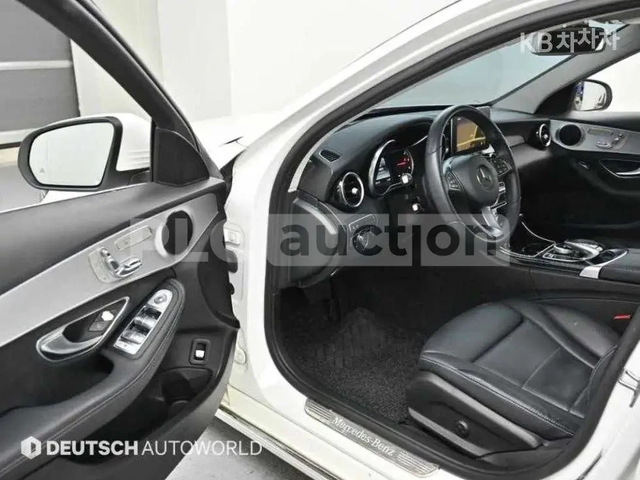 Mercedes-Benz C 220 ДИСТРОНИК/ПОДГРЕВИ/ШИБИДАХ - автомобили, коли, обяви за нови и употребявани 4