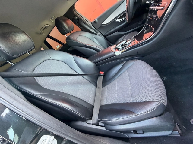 Mercedes-Benz C 220 AMG* LED* 7G* Кожа - автомобили, коли, обяви за нови и употребявани 6