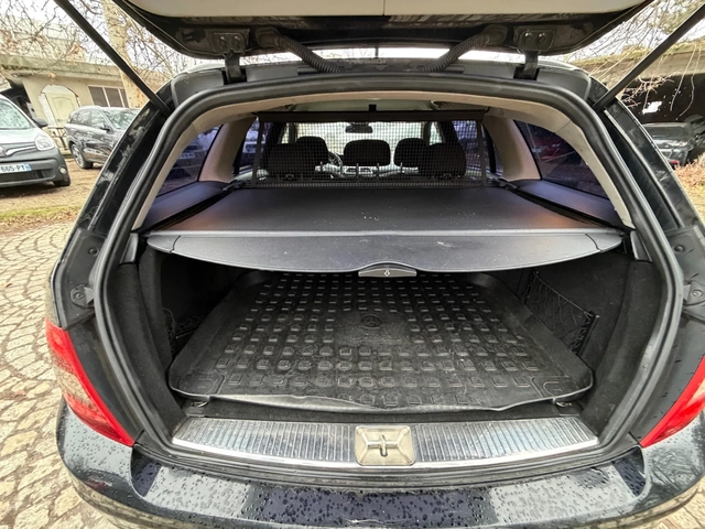 Mercedes-Benz C 220 2.2CDI* FACELIFT* NAVI* - автомобили, коли, обяви за нови и употребявани 9