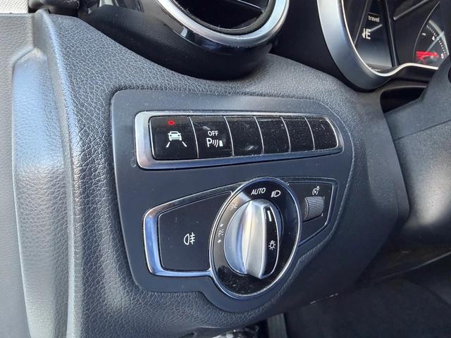 Mercedes-Benz C 220 AMG* БЯЛ* LED* 9G - автомобили, коли, обяви за нови и употребявани 13