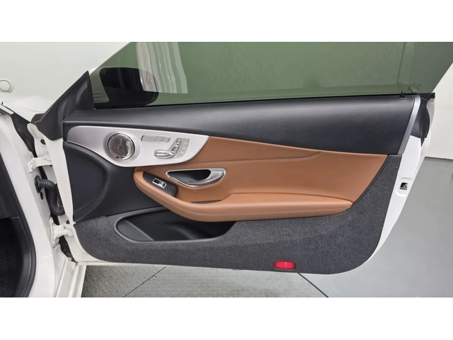 Mercedes-Benz C 220 d / AMG ПАКЕТ / BURMESTER / CARBON / ШИБИДАХ/ HUD - автомобили, коли, обяви за нови и употребявани 12